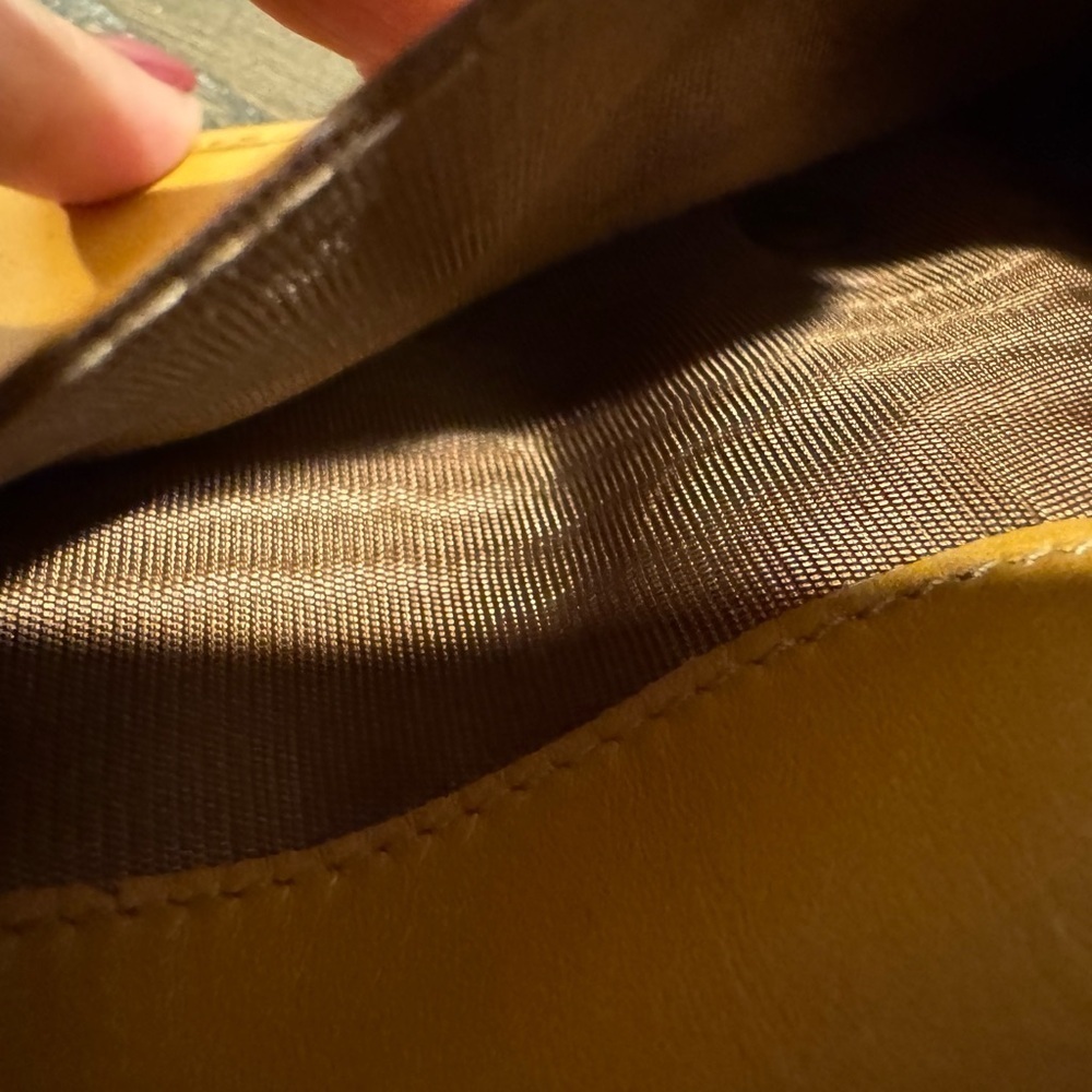 Authentic Celine Vintage Long Wallet. Great Condition - Picture 7 of 14